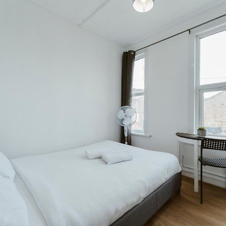 Manor House Great Rooms To Stay Londen Buitenkant foto