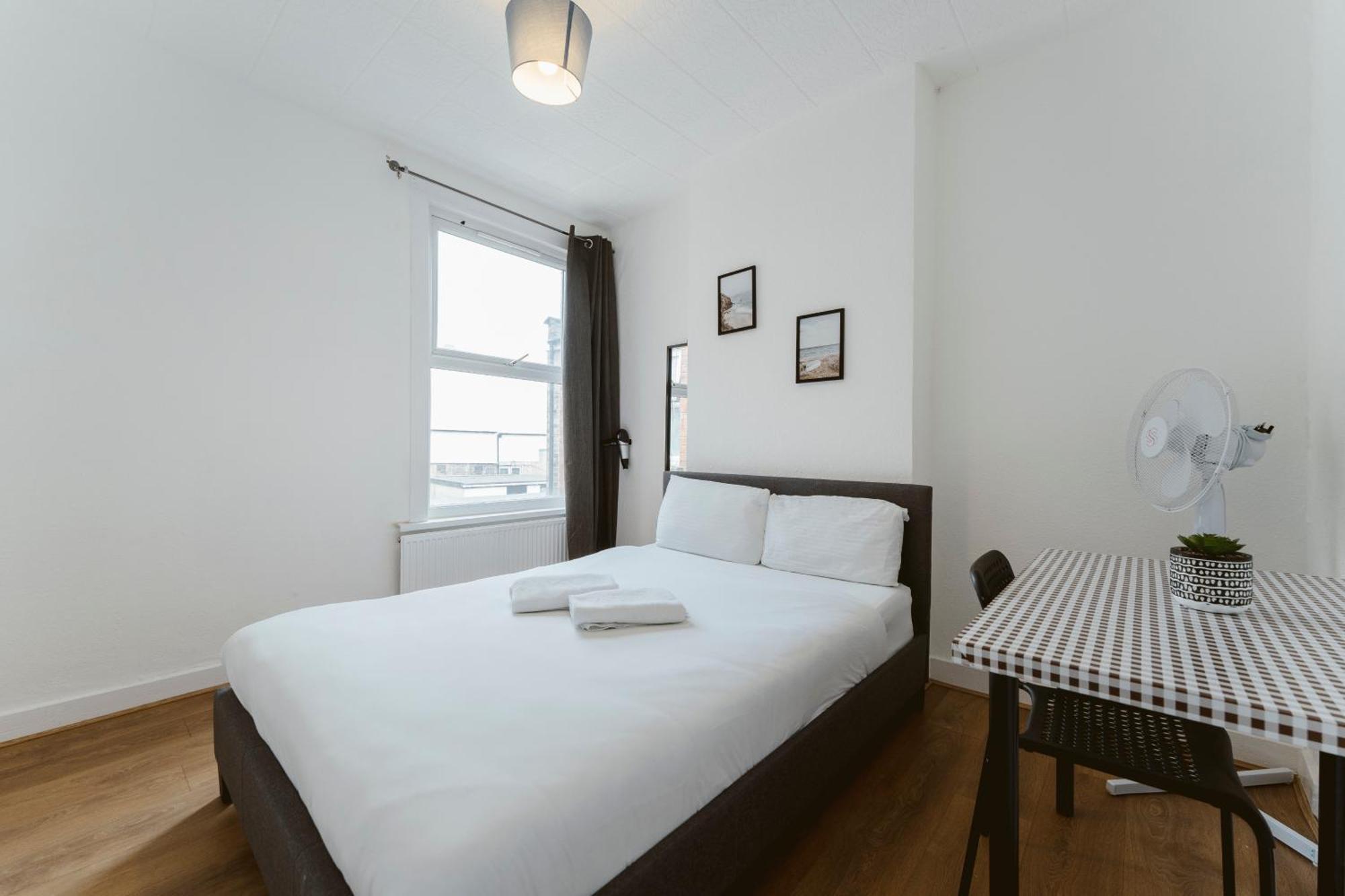 Manor House Great Rooms To Stay Londen Buitenkant foto