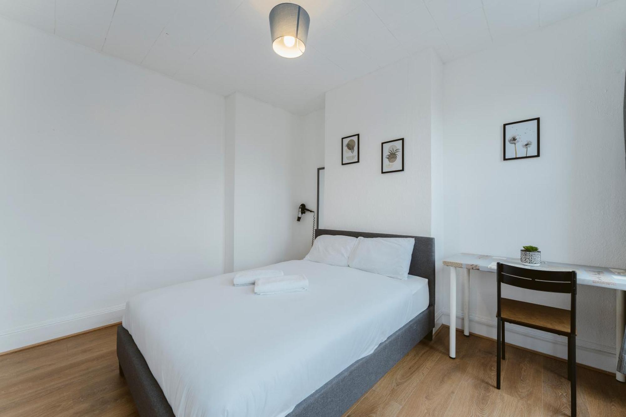 Manor House Great Rooms To Stay Londen Buitenkant foto