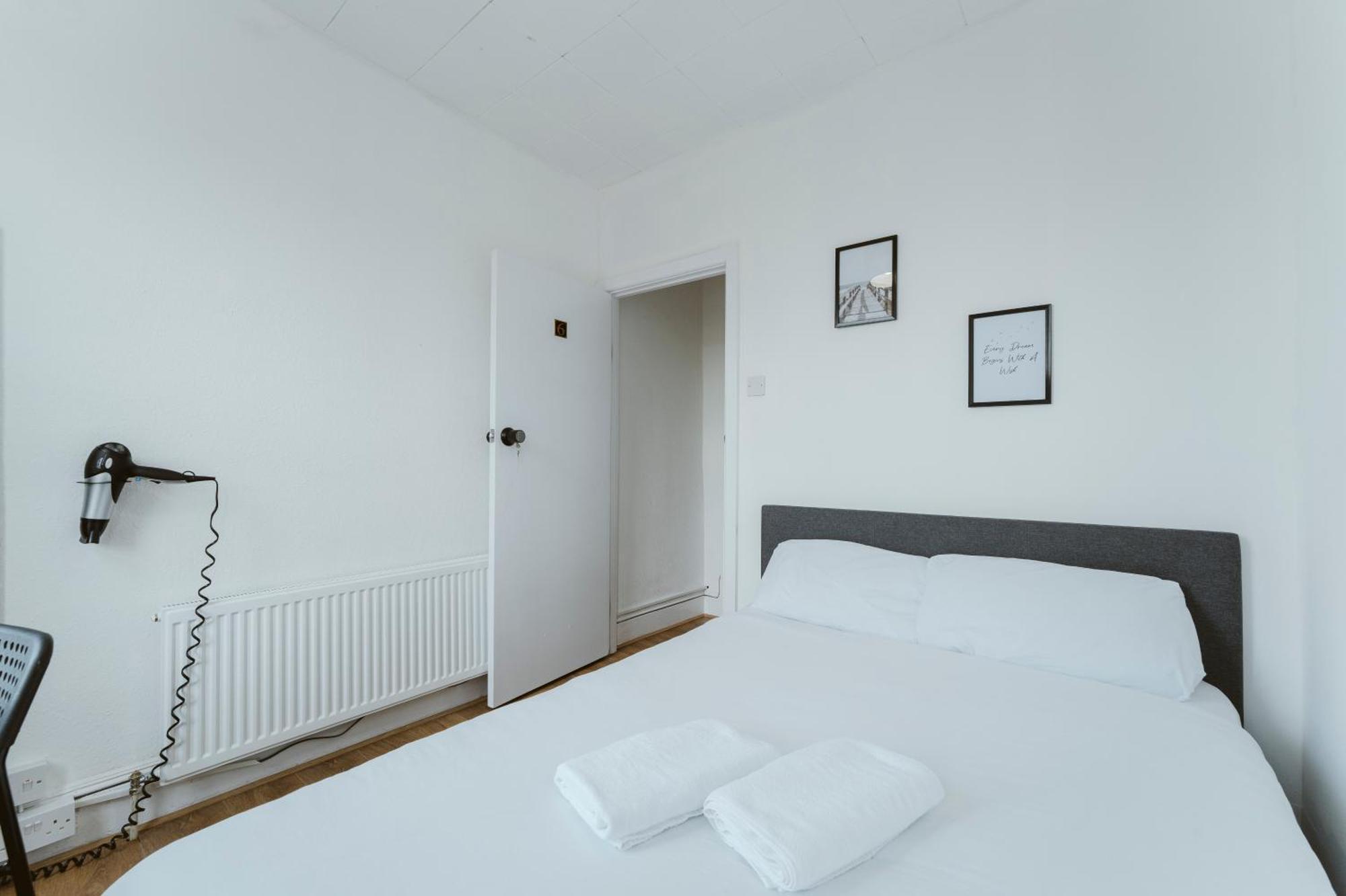Manor House Great Rooms To Stay Londen Buitenkant foto