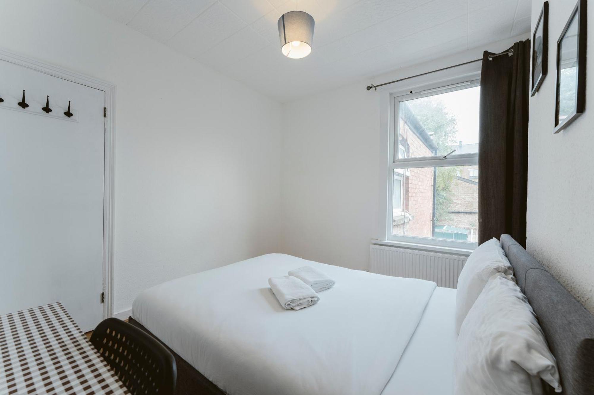 Manor House Great Rooms To Stay Londen Buitenkant foto