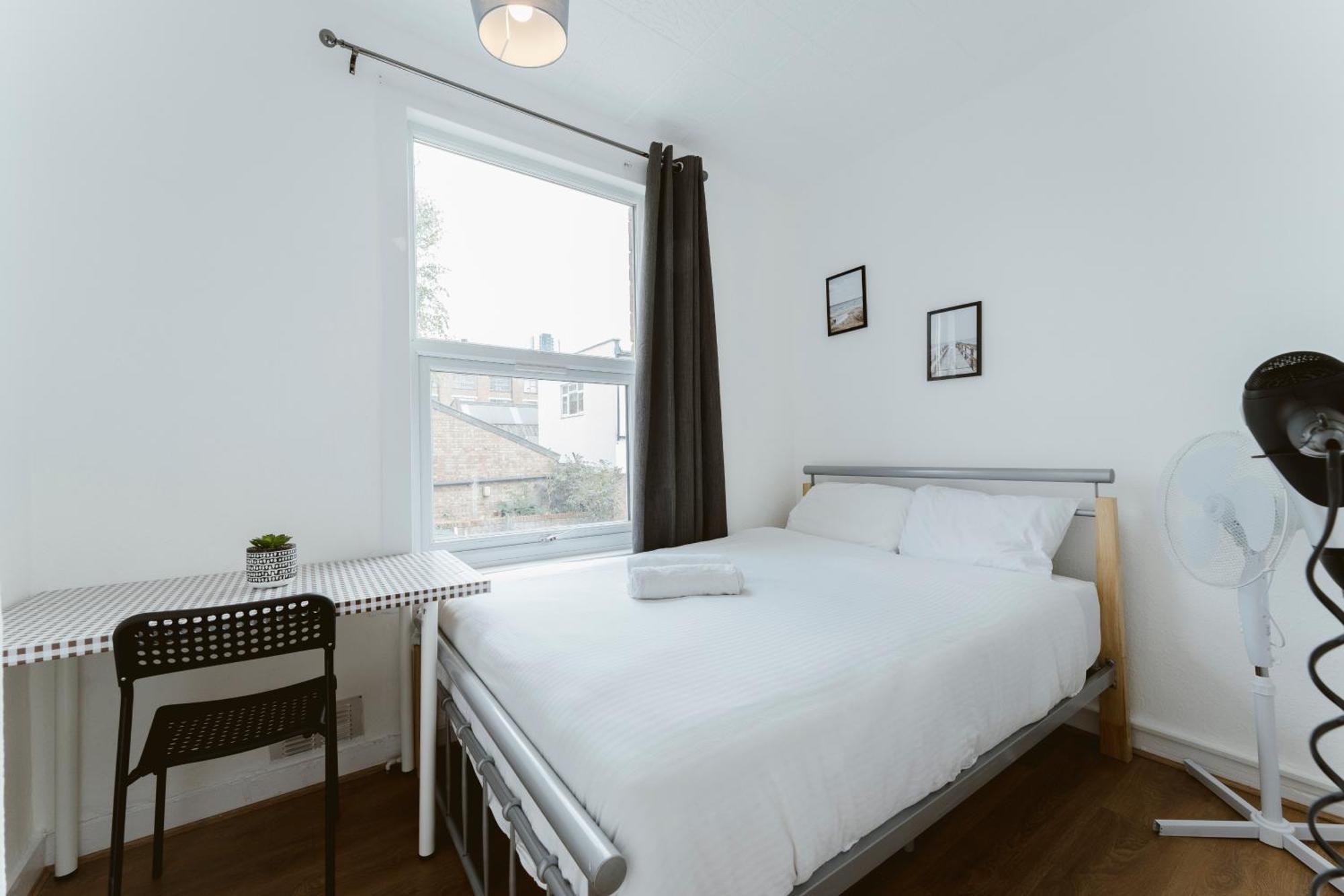 Manor House Great Rooms To Stay Londen Buitenkant foto