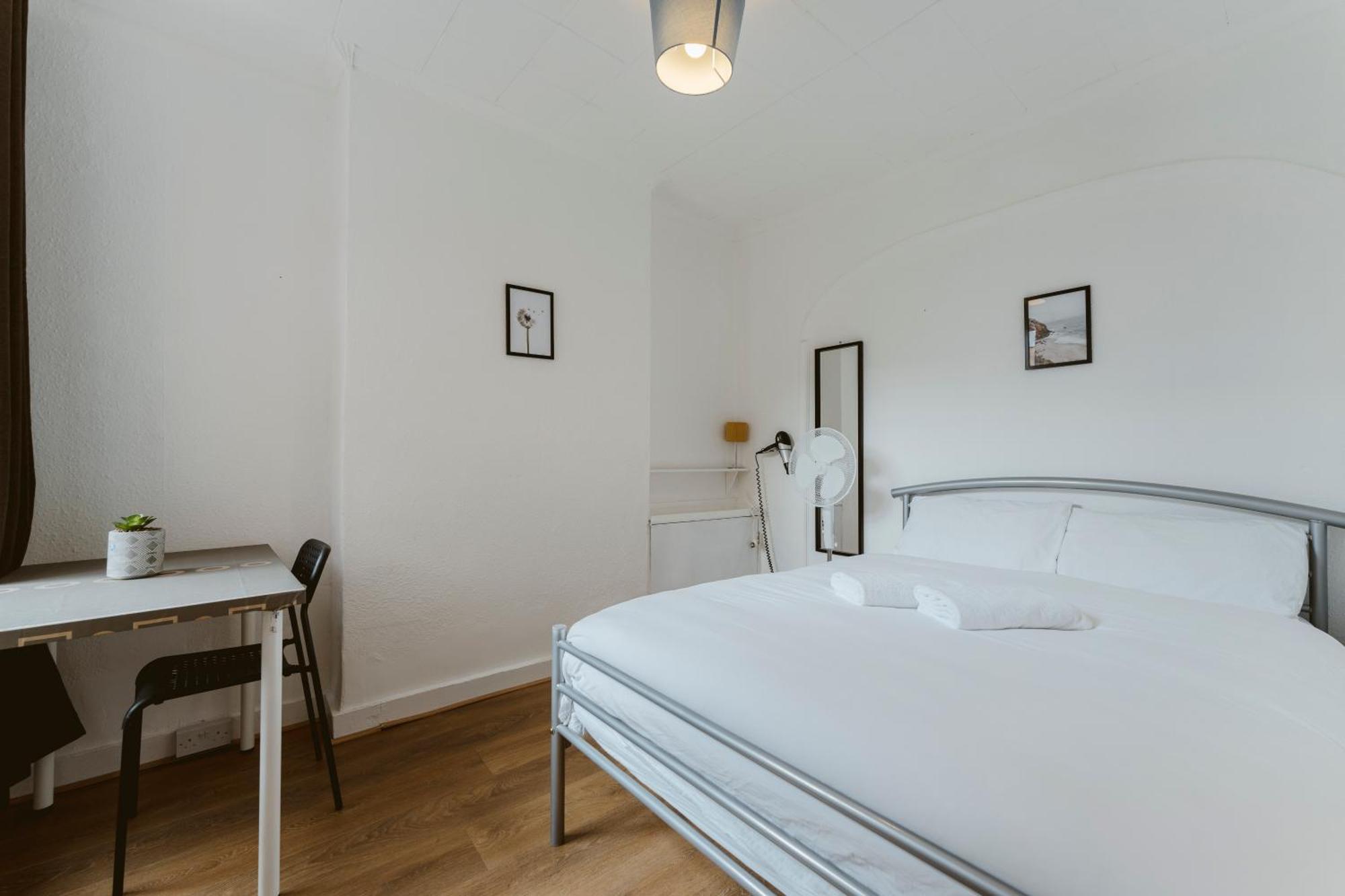 Manor House Great Rooms To Stay Londen Buitenkant foto