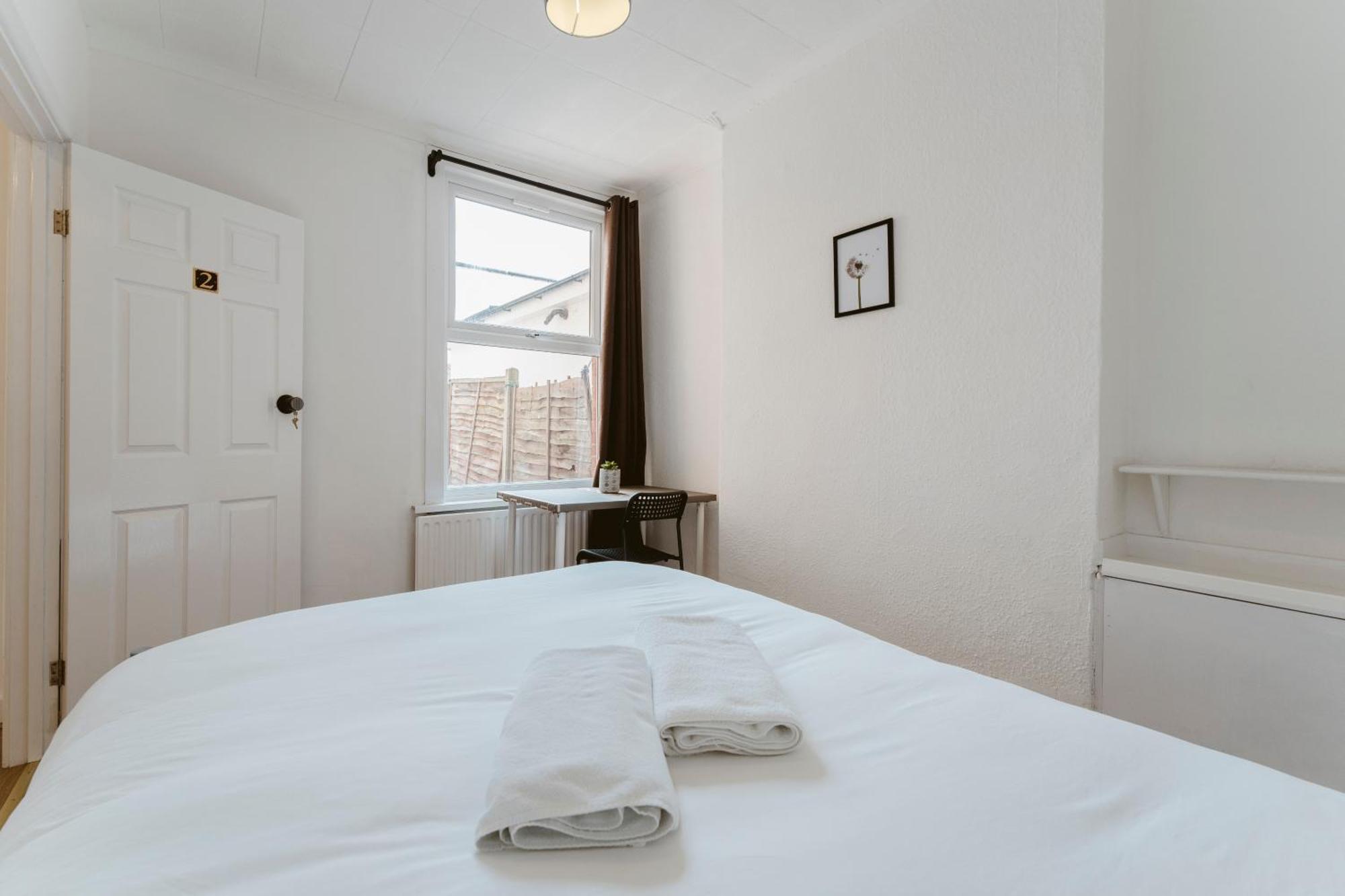 Manor House Great Rooms To Stay Londen Buitenkant foto